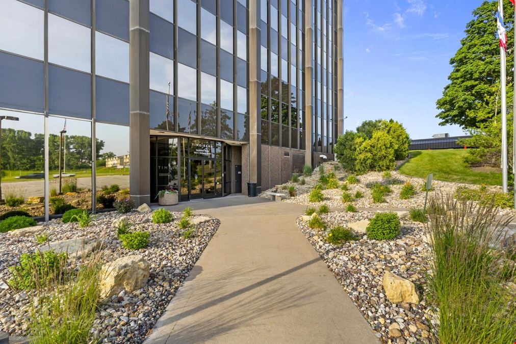 100 E Kimberly Rd, Lease