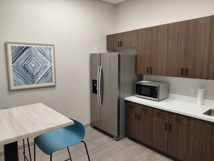 Medical Office Condo FOR SALE / LEASE