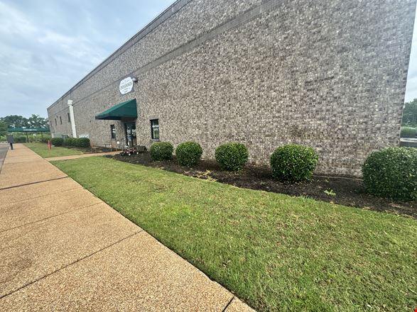 Preview of Industrial space for Rent at 8804 Caroma Street