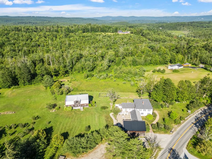 Historic Bed & Breakfast Estate with Event Barn on 5.6 Acres