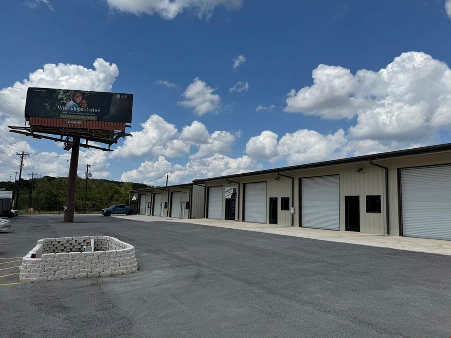 Flex/Warehouse Suites | 1,250–2,500 SF | 3-Phase Power | FM 306 | Spring Branch, TX