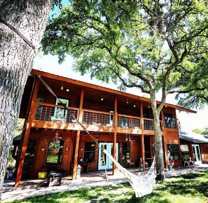 LaLa Park- Private Hill Country Retreat