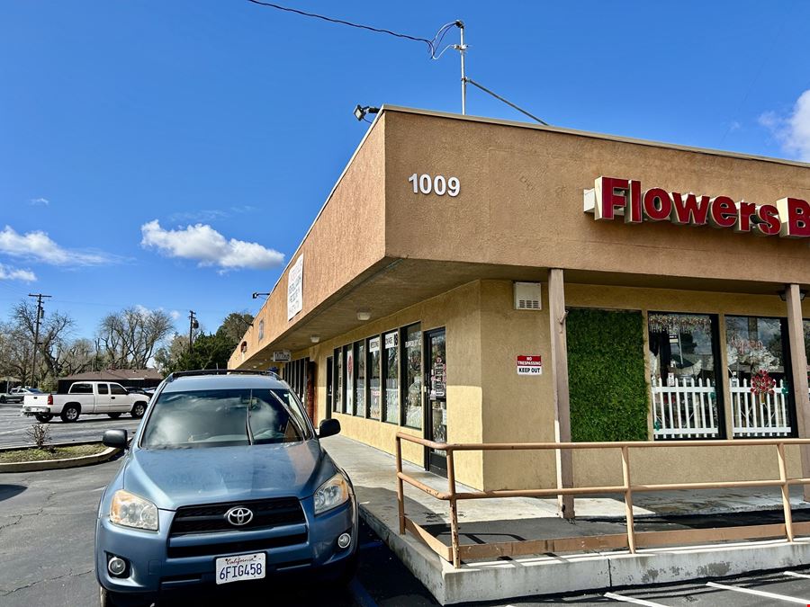 1009 & 1021 Mchenry Ave