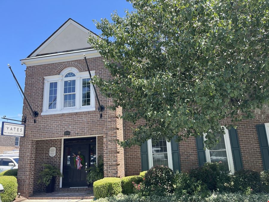 204 Elm St