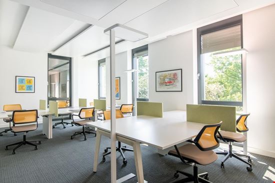 Regus - Calverton - Blvd