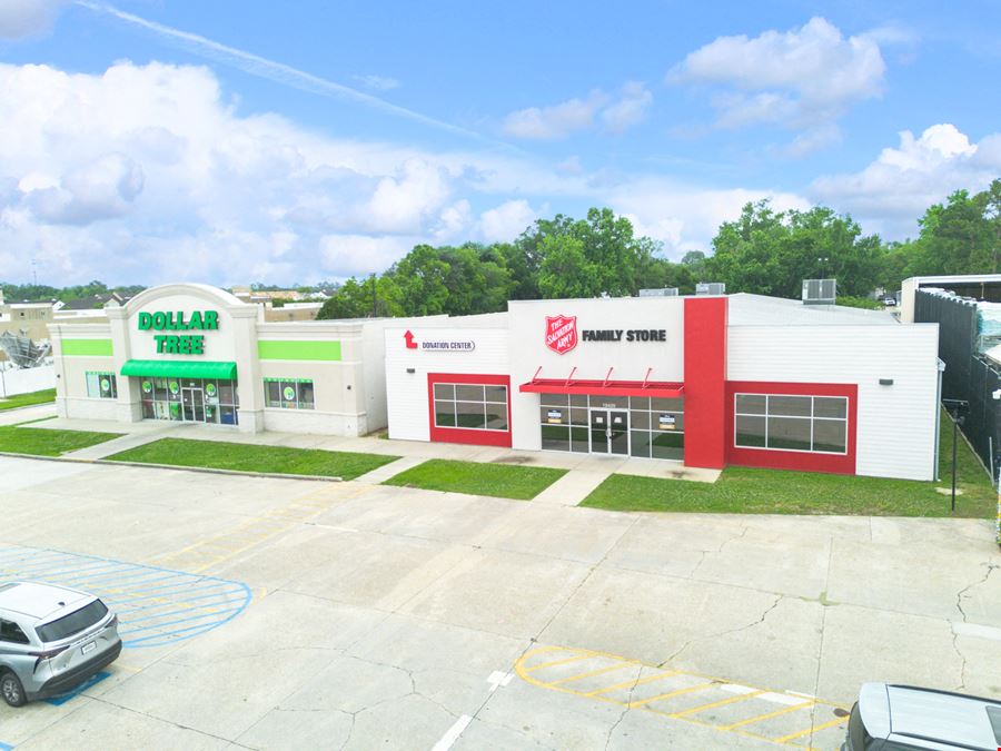 11,500 SF Retail Building with Dock-High Loading near Coursey / Airline