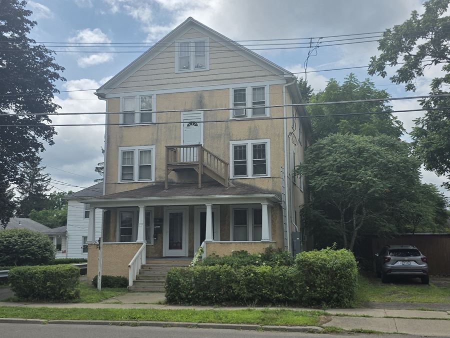 322 W Franklin St