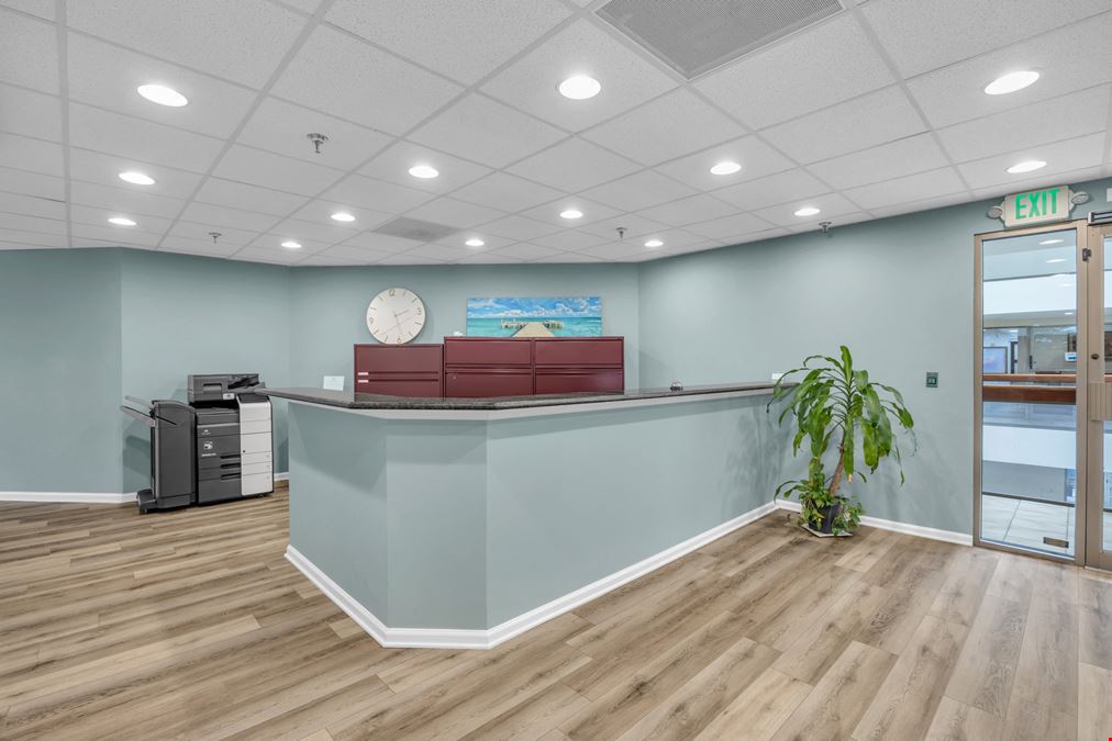 631 US Highway 1  Unit 305