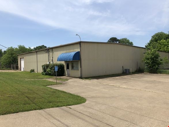 Preview of Industrial space for Rent at 125 South Virginia Avenue