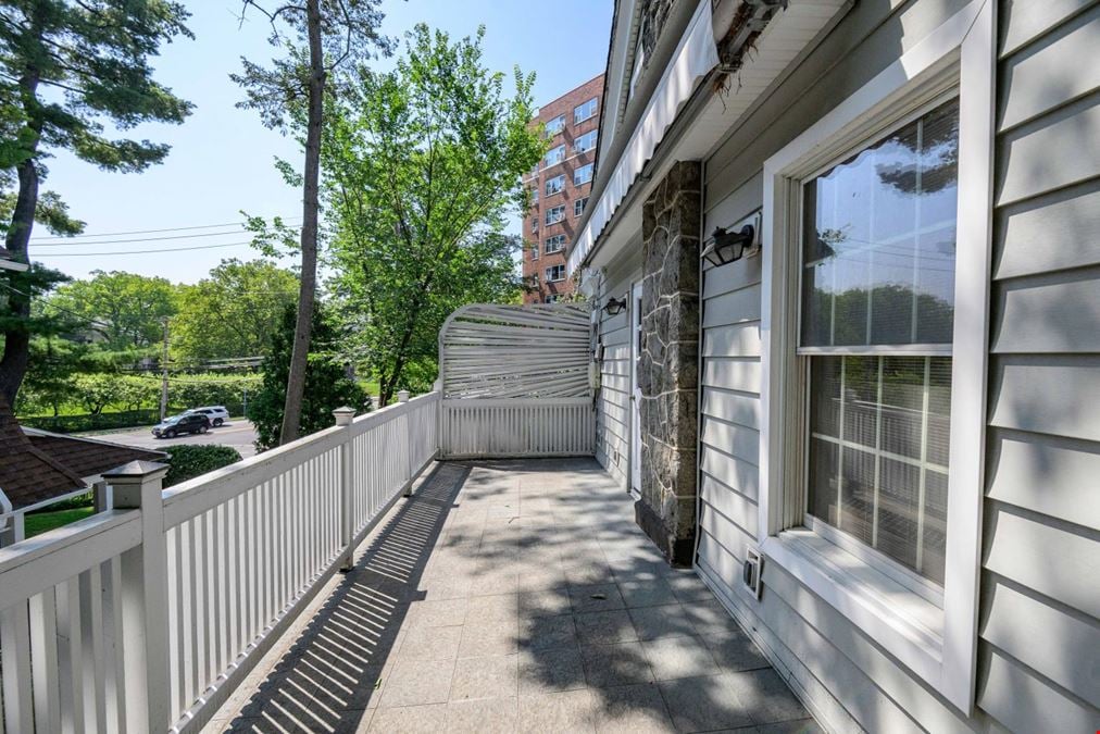 915 Palmer Road