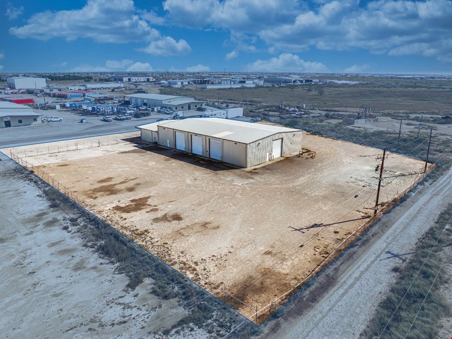 Crane Served Industrial Facility on 1.94 Acres