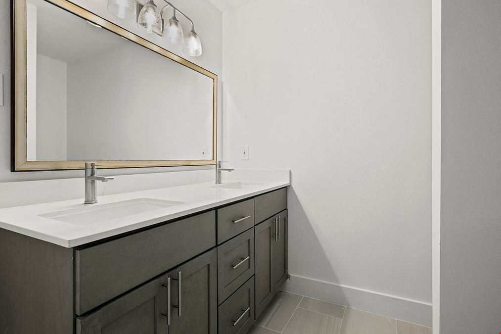 Fully Renovated, Turnkey 8-Unit Multifamily Opportunity