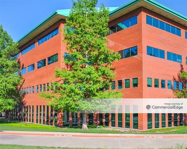 Two Hickory Centre