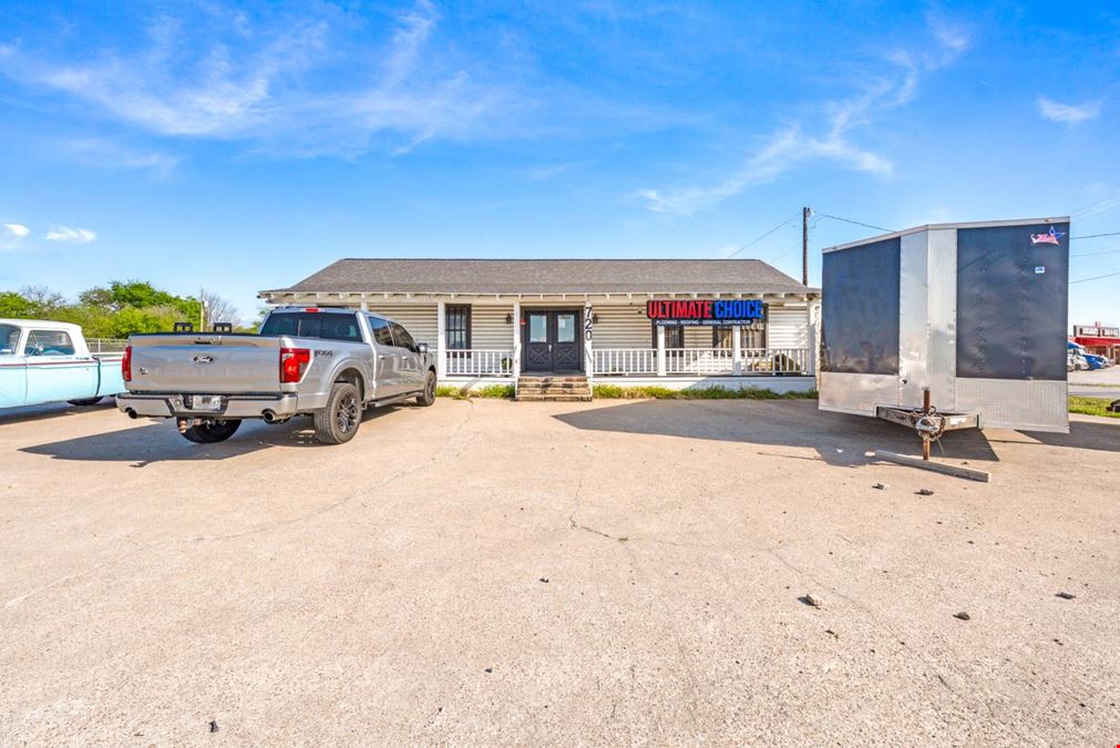 720 E Lamar