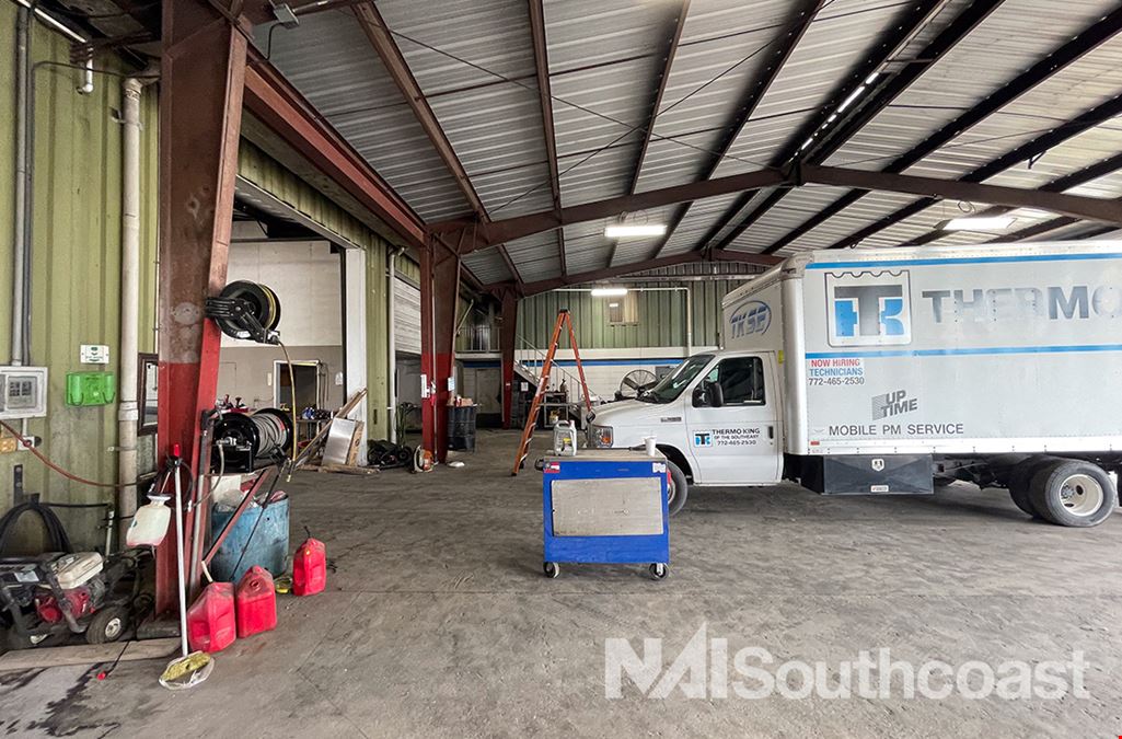 Warehouse With Outdoor Storage