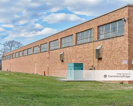 Preview of Industrial space for Rent at 4921 Para Dr.