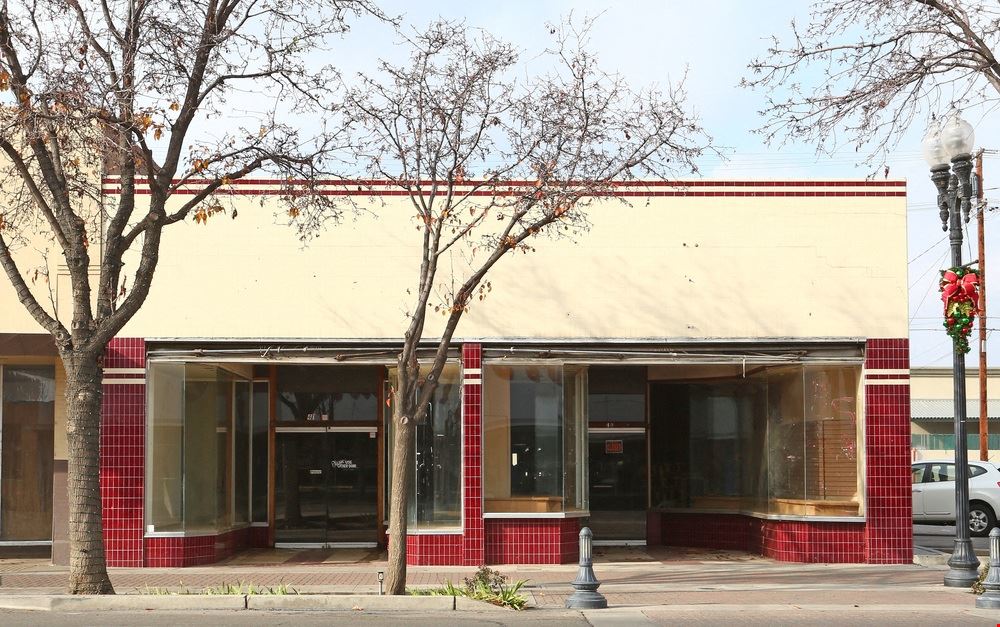 Retail Storefront Space Available in Downtown Porterville, CA