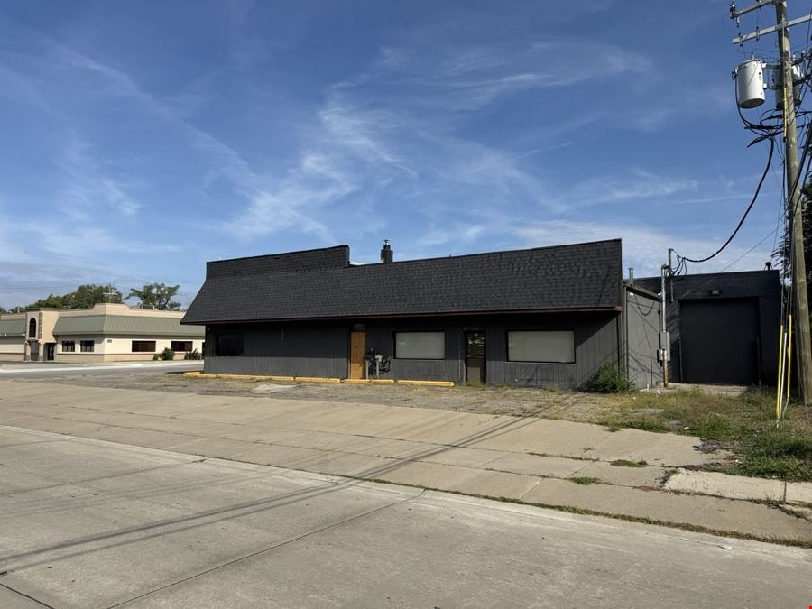 Madison Heights - Freestanding Industrial/Retail Building