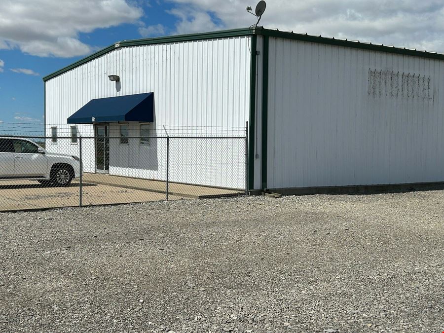 4,968 SF Industrial Building with Offices