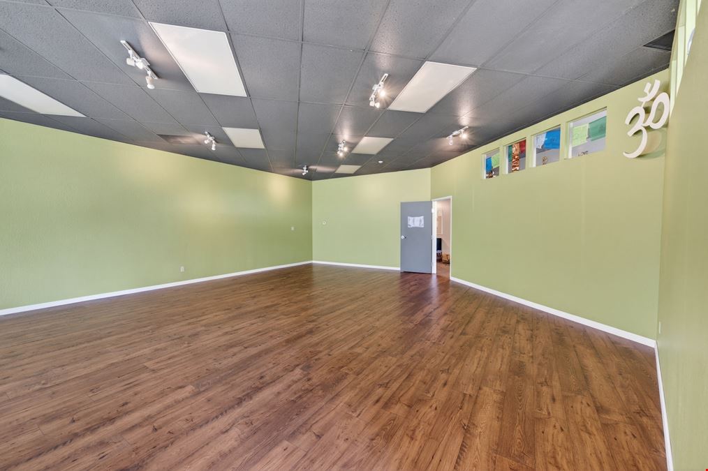 6135 Lakeside Drive Suite 121