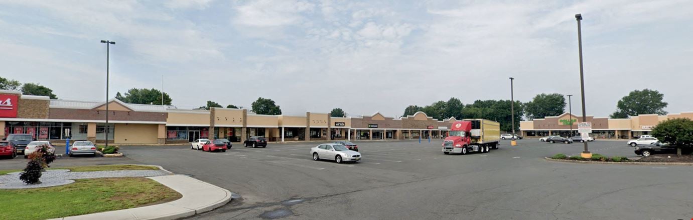 Preview of Retail space for Rent at 785 Roosevelt Avenue