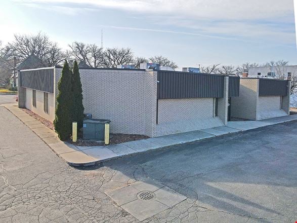 Preview of Office space for Rent at 1433 E Michigan Ave