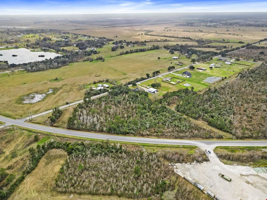 Unrestricted High-Visibility 6 +/- Acres Commercial/Industrial Land – Hwy 27, Sulphur, LA