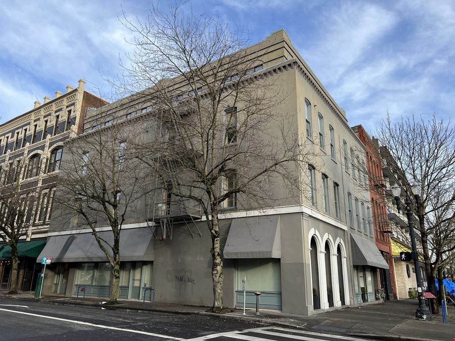 53 SW Yamhill St # 55
