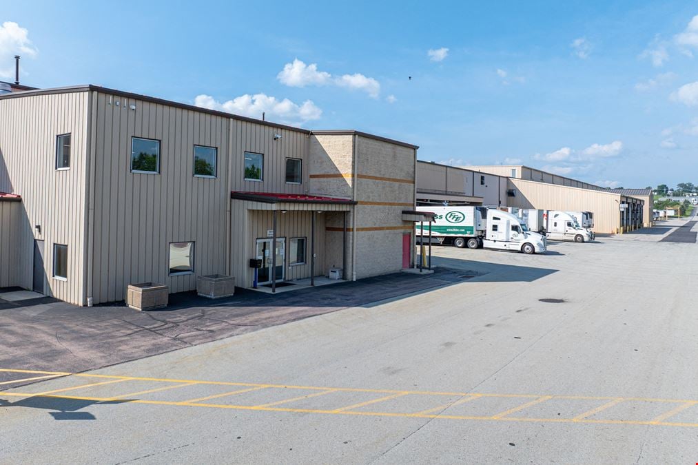Premier Warehouse Distribution Facility For Sale