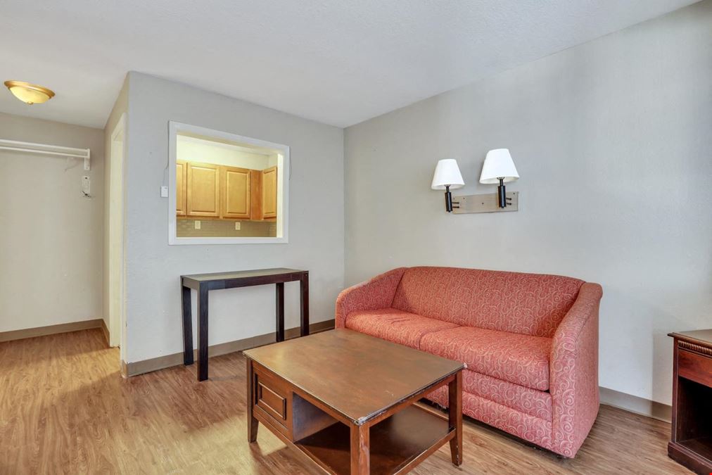Fairbridge Inn Express 