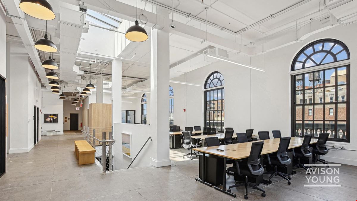 525 Broadway