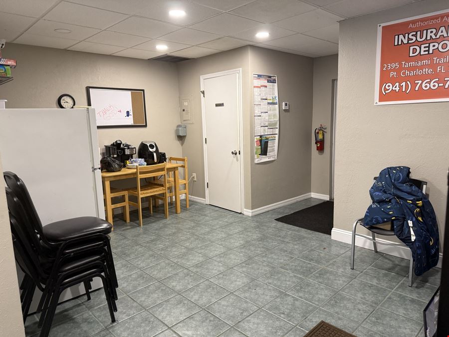 Bell Plaza, Unit 104