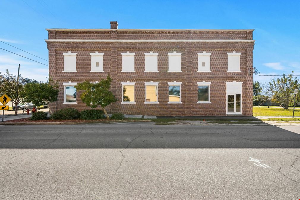 Historic Lynn Haven Bank Building | 7,360 SF Mixed-Use Redevelopment Opportunity in Downtown Core