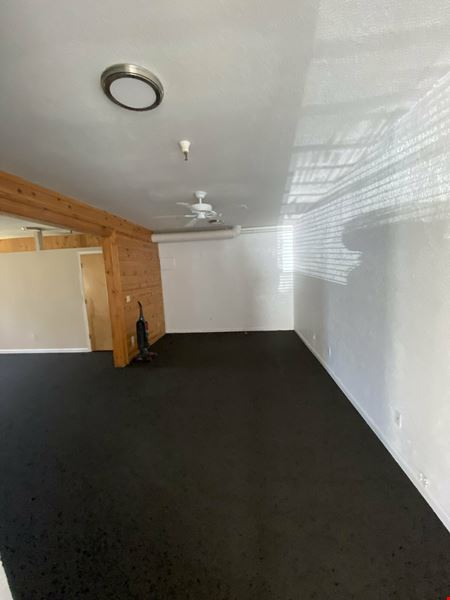 Preview of commercial space at 3971 Durock Road