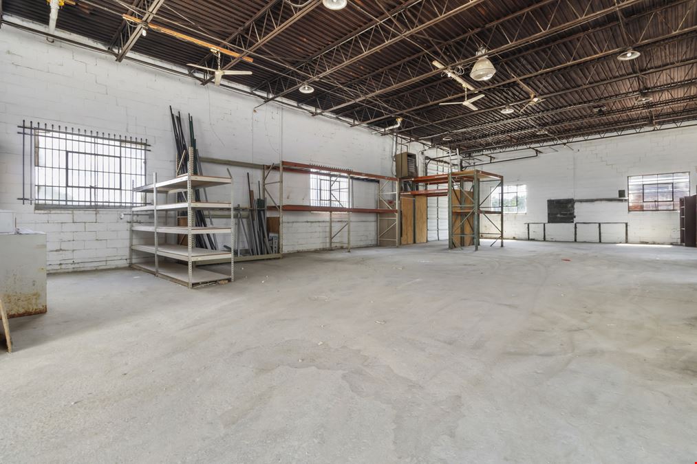 Three-Building Industrial Site w/ Outdoor Storage