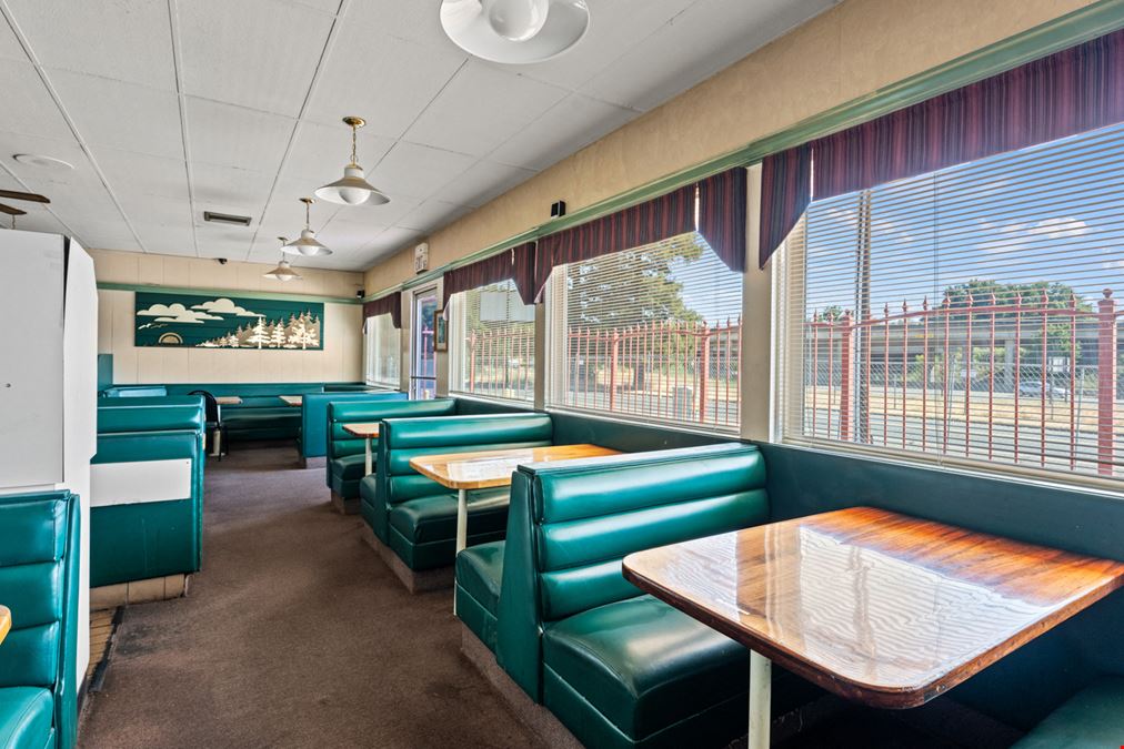 Restaurant Near Freeway