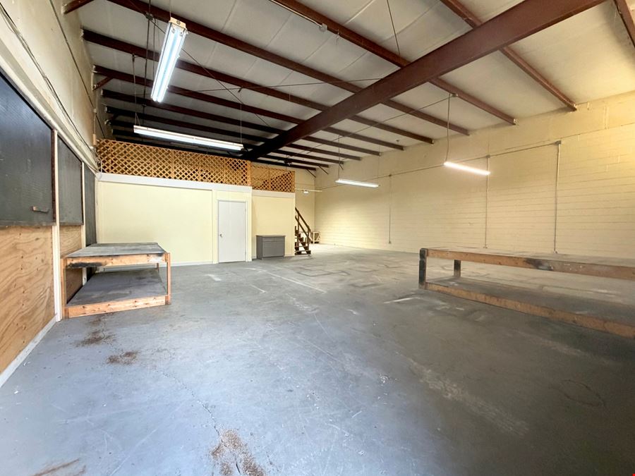Lakeland Small Bay Industrial | For Lease