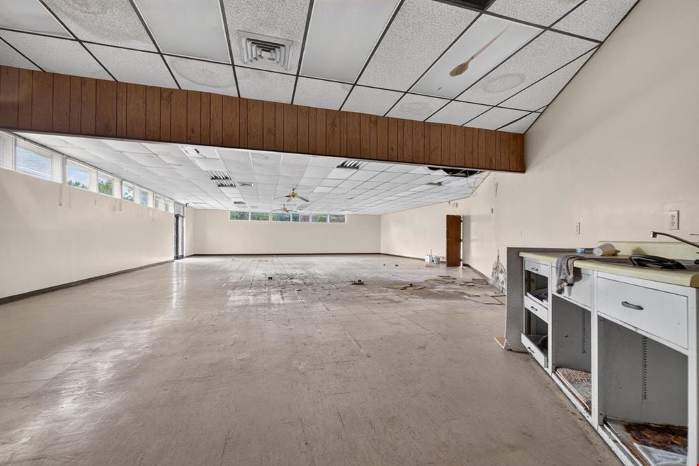 Florissant Medical Building