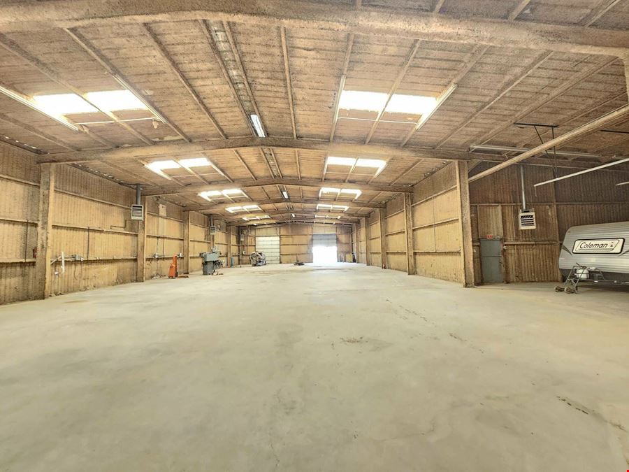 2 Loading Dock Shop/Office Near I-20