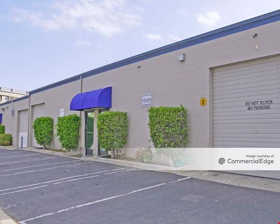 Preview of Industrial space for Rent at 825 Western Avenue