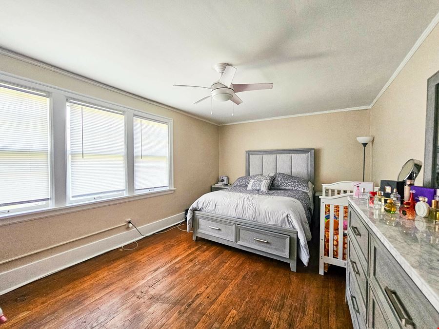 Casa Linda Townhomes