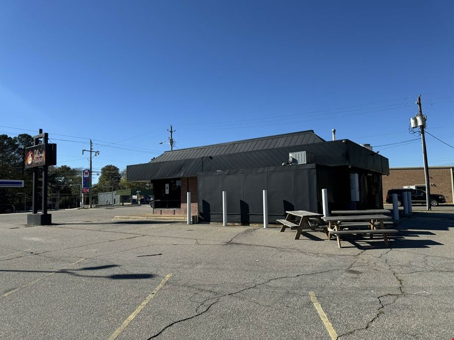 Former Hibachi Restaurant on Yadkin Road