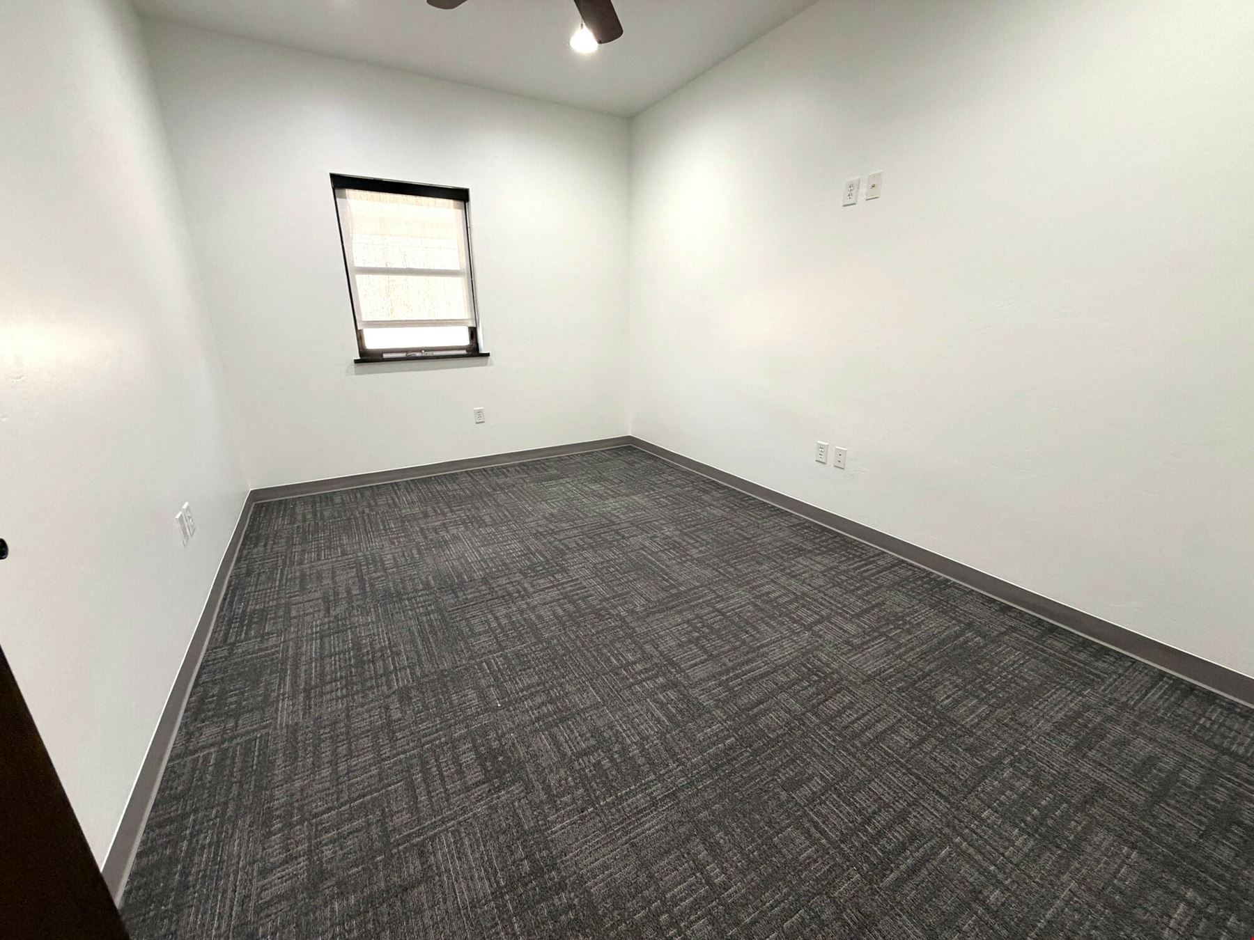 920 Wall St