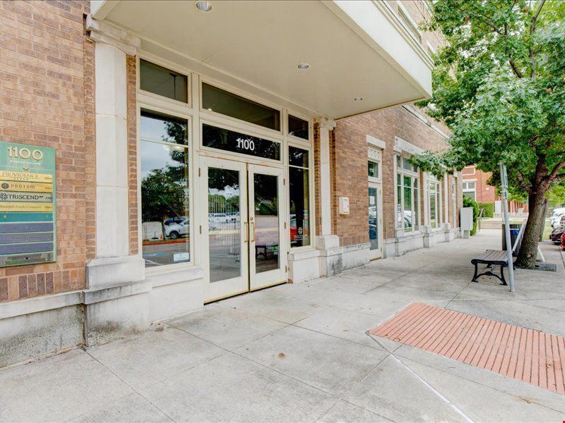 1100 Parker Square