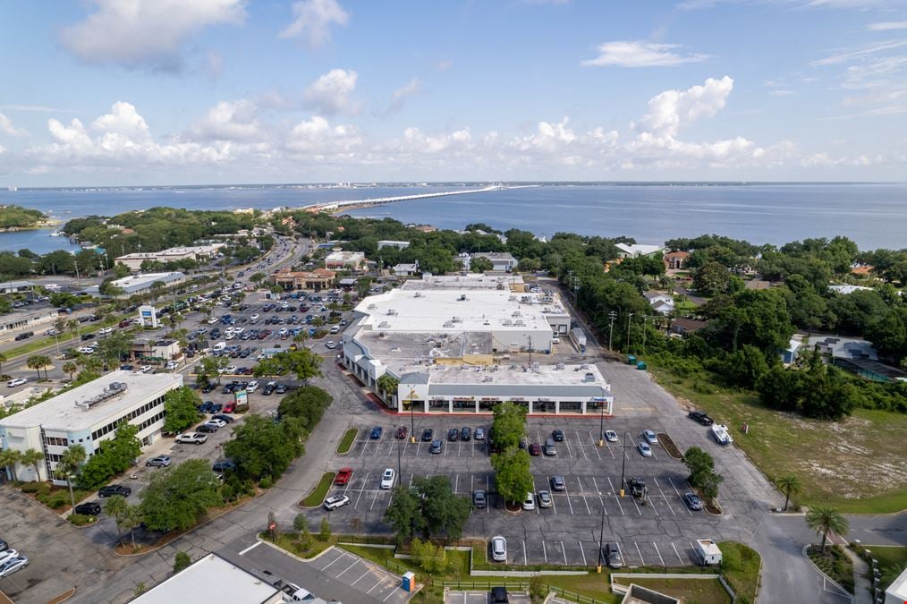 Gulf Breeze Shopping Center