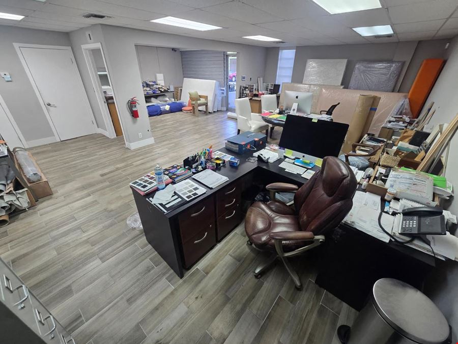 For Lease 100% A/C Office/Warehouse