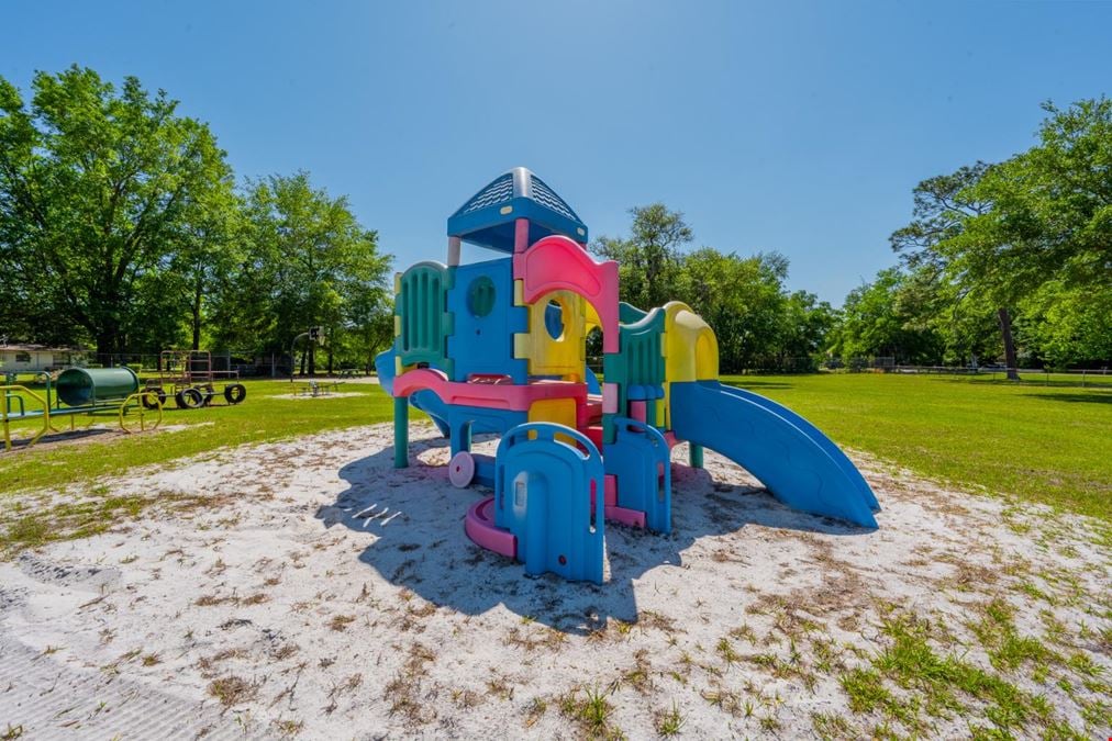 590 7th St Macclenny Building & Land 