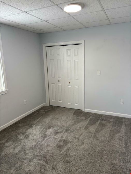 10 Unit-Mixed Use in Townsend, MA 
