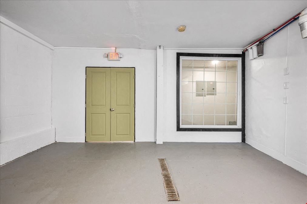 21 Furnace St