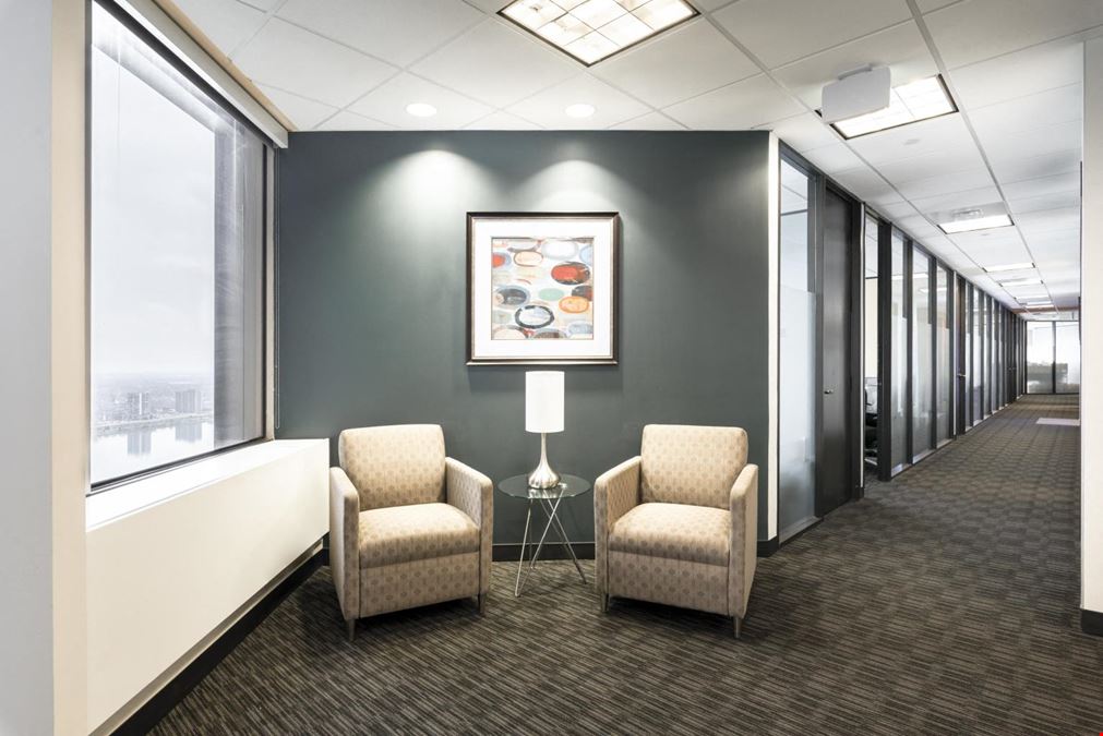 Regus - Detroit - RenCen